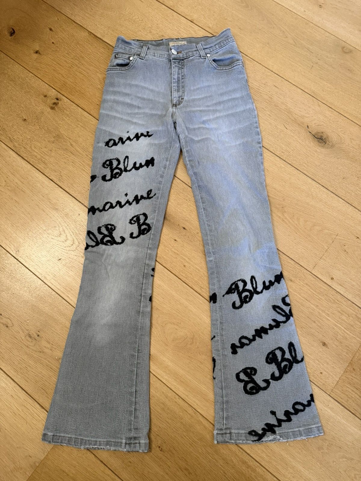 Blumarine Blumarine flared jeans Size 25" / US 0 / IT 36 - 1 Thumbnail