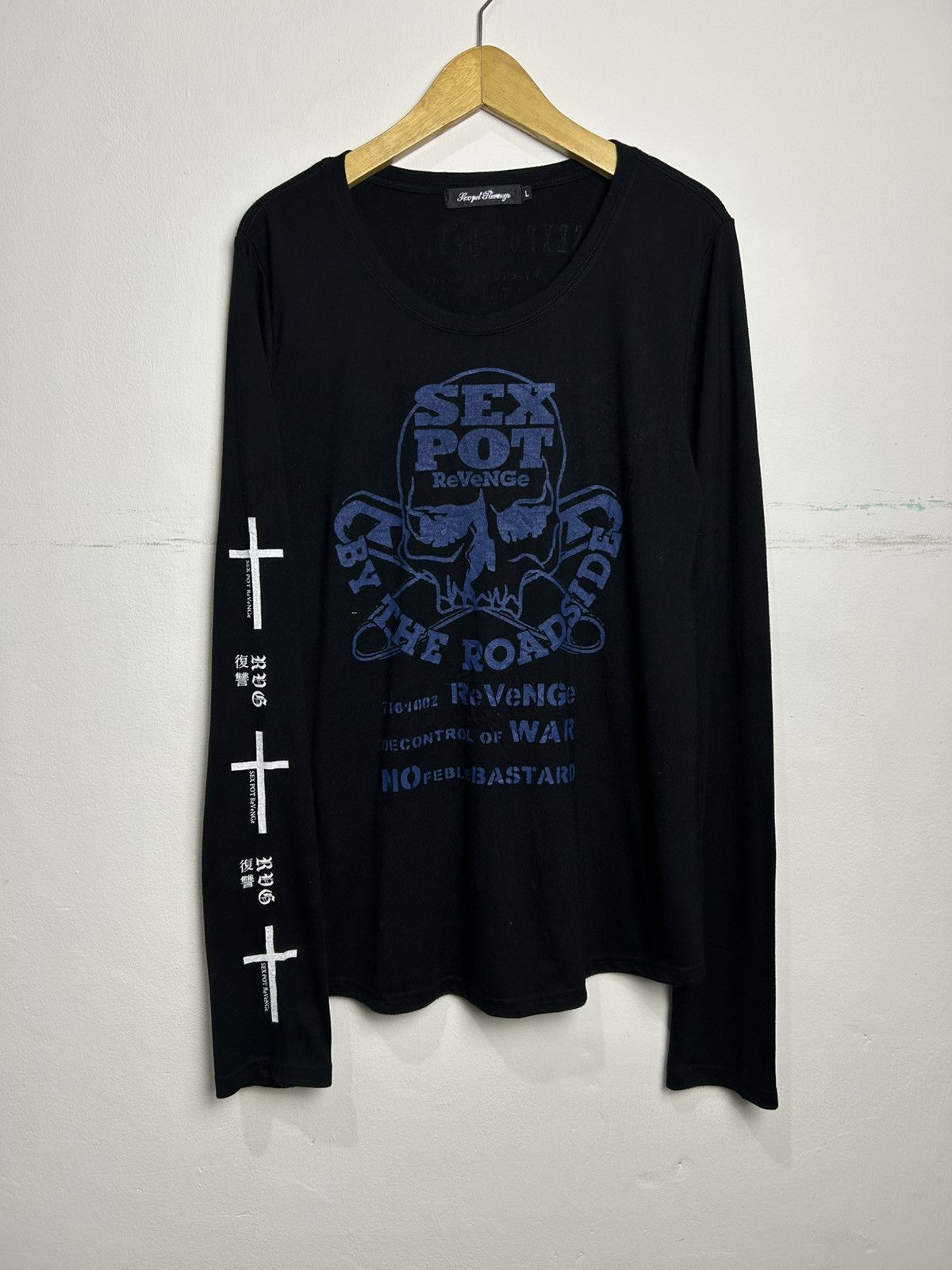Japanese Brand Sex Pot Revenge ‘WAR’ skull Longsleeve Size US S / EU 44-46 / 1 - 1 Thumbnail