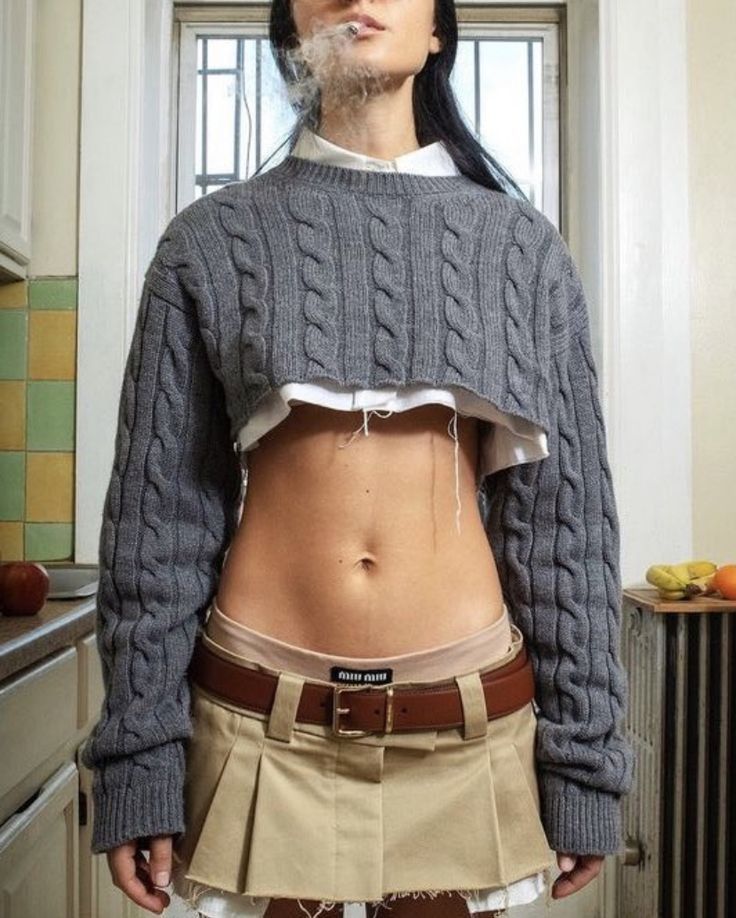 Miu Miu × Prada Iconic Cropped Runway Sweater Size US M / EU 48-50 / 2 - 12 Thumbnail