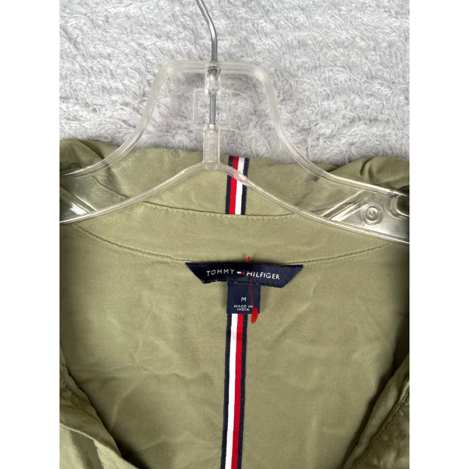 Tommy Hilfiger Tommy Hilfiger Shirt Women M Green Long Sleeve V-Neck 100% Viscose Pocket Collared Button-Up Slim Pattern Solid All Seasons Easy Care Size M / US 6-8 / IT 42-44 - 7 Thumbnail