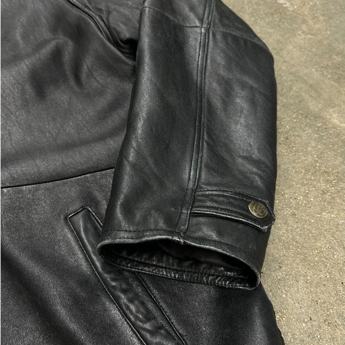 Vintage Vintage Motorcycle Leather Jacket Size US XL / EU 56 / 4 - 4 Thumbnail
