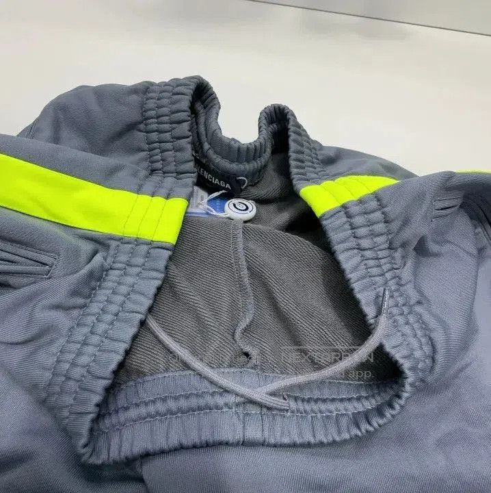 Other Balenciaga Gray Casual Drawstring Pants for Men. Size US 42 / EU 58 - 7 Thumbnail
