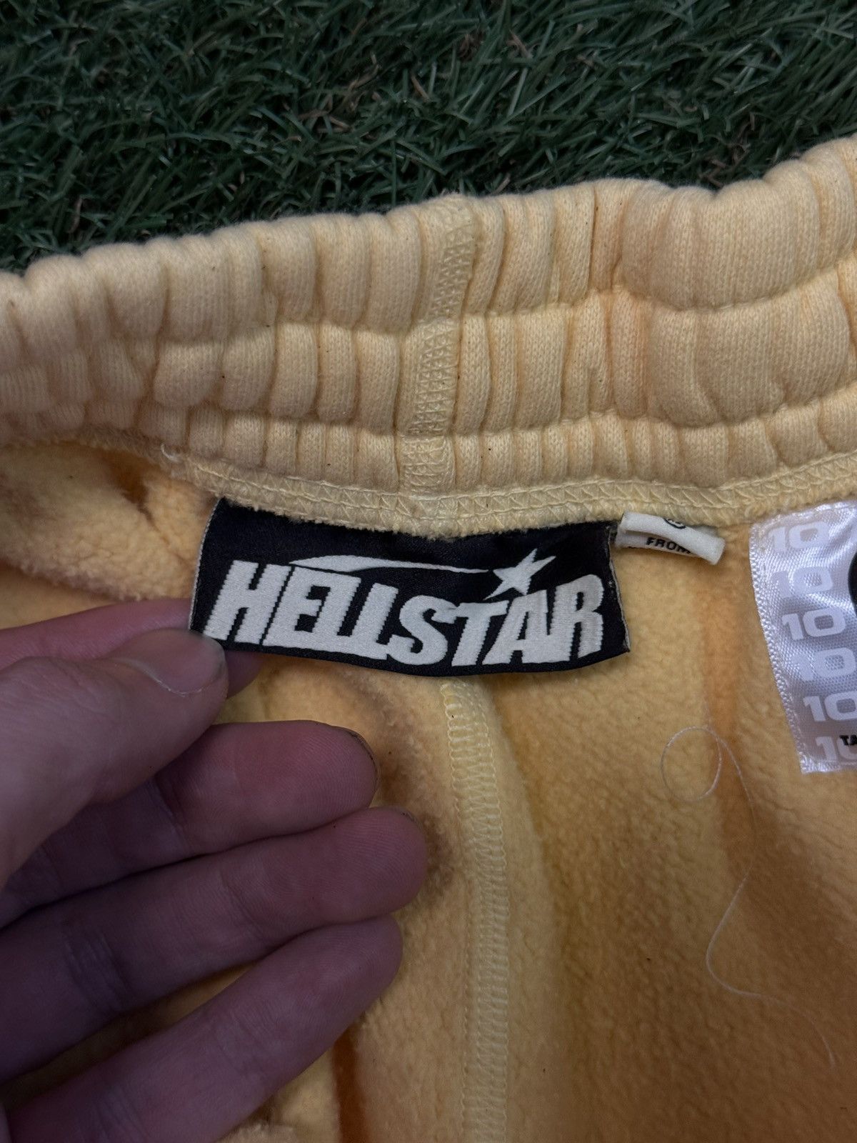 HELLSTAR Hellstar Sweatpants Size XL Yellow Flame (NEW) Size US 34 / EU 50 - 6 Thumbnail