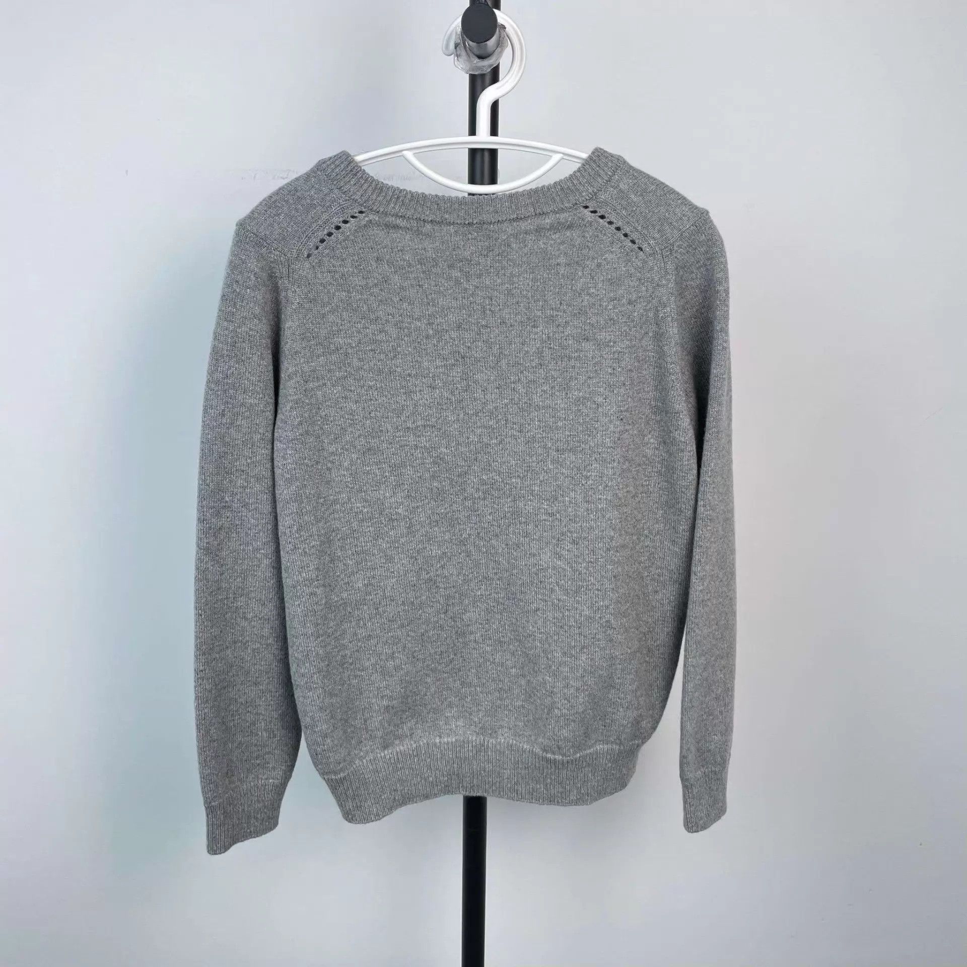 Celine Celine V-neck Pullover Knit Sweater S 97 New Size S / US 4 / IT 40 - 2 Thumbnail