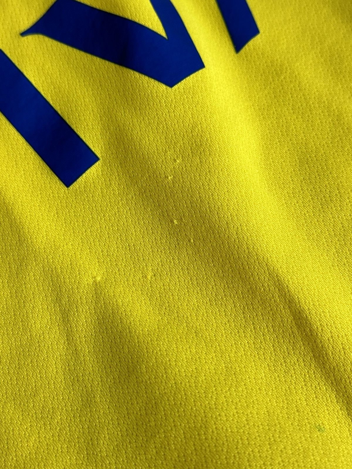 Errea Norwich City 12/13 Home Football Long Sleeve Jersey Size US M / EU 48-50 / 2 - 8 Thumbnail