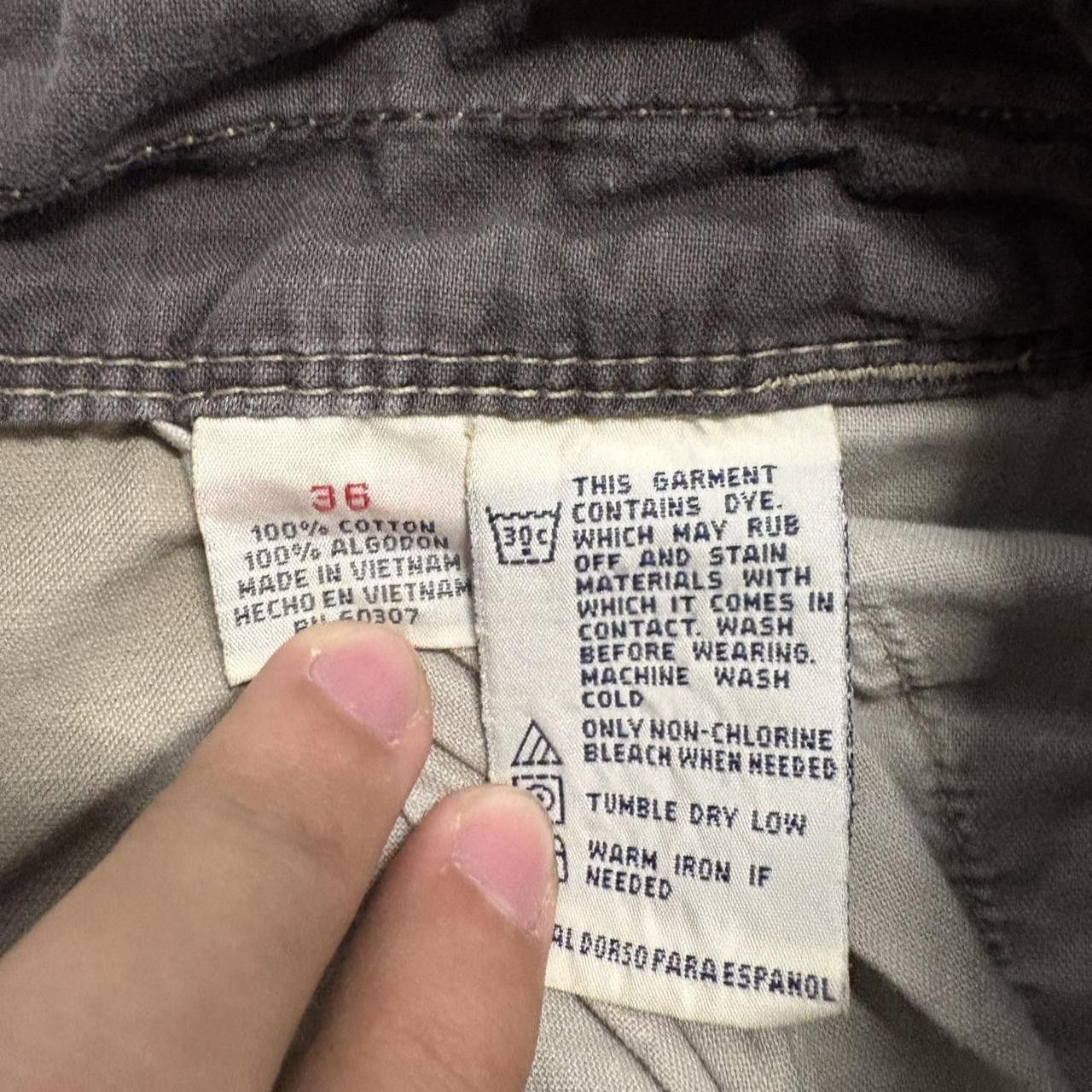 UNIONBAY Crazy Vintage Y2K/2000s Union Bay Spring Summer Vibes Chill Khaki Cargo Shorts! Size US 34 / EU 50 - 4 Thumbnail