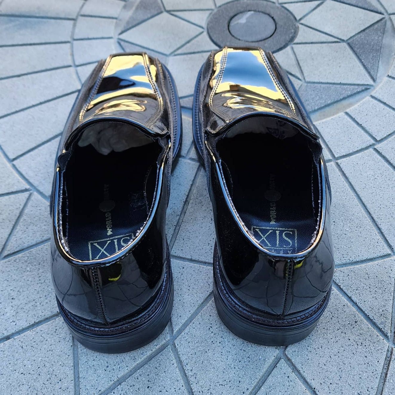 After Six After Six Patent Faux Leather Slip On Tuxedo Dress Shoes 8 Size US 8 / EU 41 - 4 Thumbnail