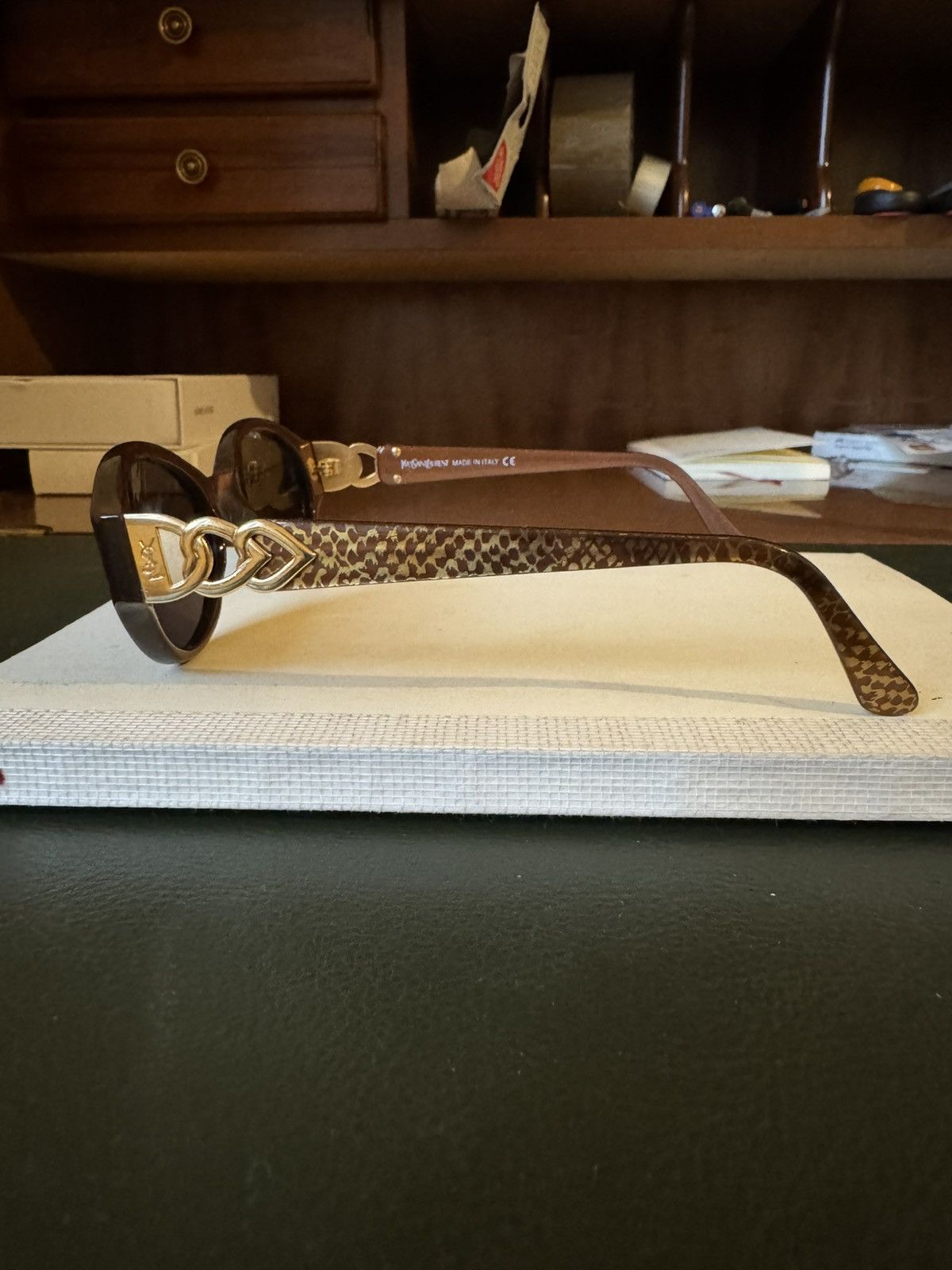 Yves Saint Laurent Yves Saint Laurent Sunglasses Vintage Size ONE SIZE - 9 Thumbnail