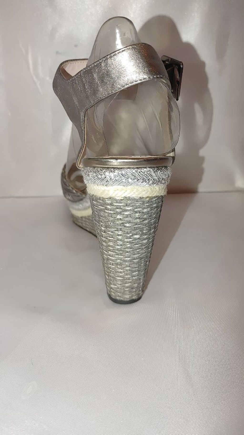 Vince Camuto Vince Camuto Tadeta Metallic Pewter Wedge Sandal Size 9M Size US 9 / IT 39 - 7 Thumbnail