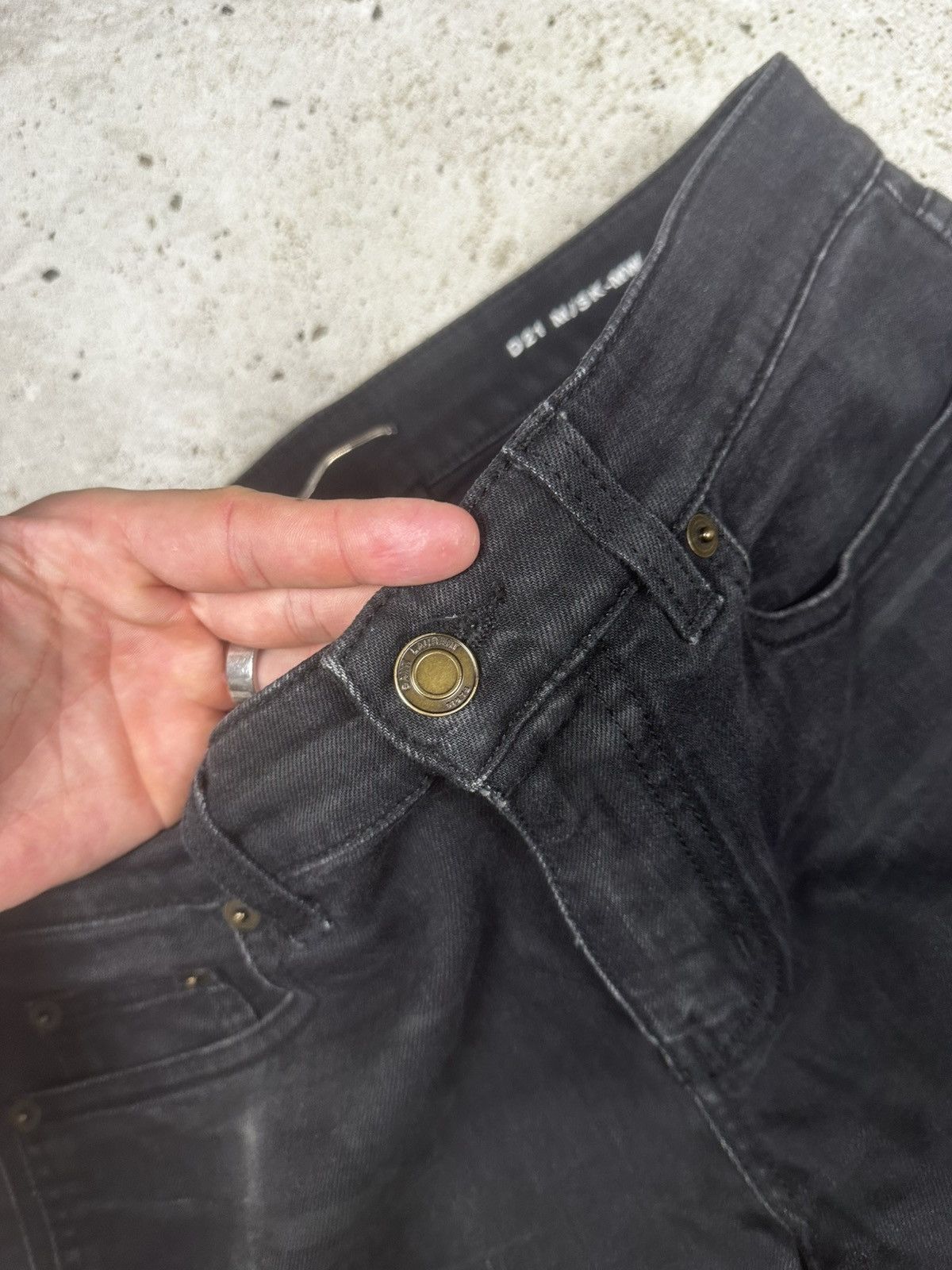 Saint Laurent Paris Saint Laurent Paris SS20 Black ‘D21’ Waxed Whiskers Skinny Size US 29 - 11 Thumbnail