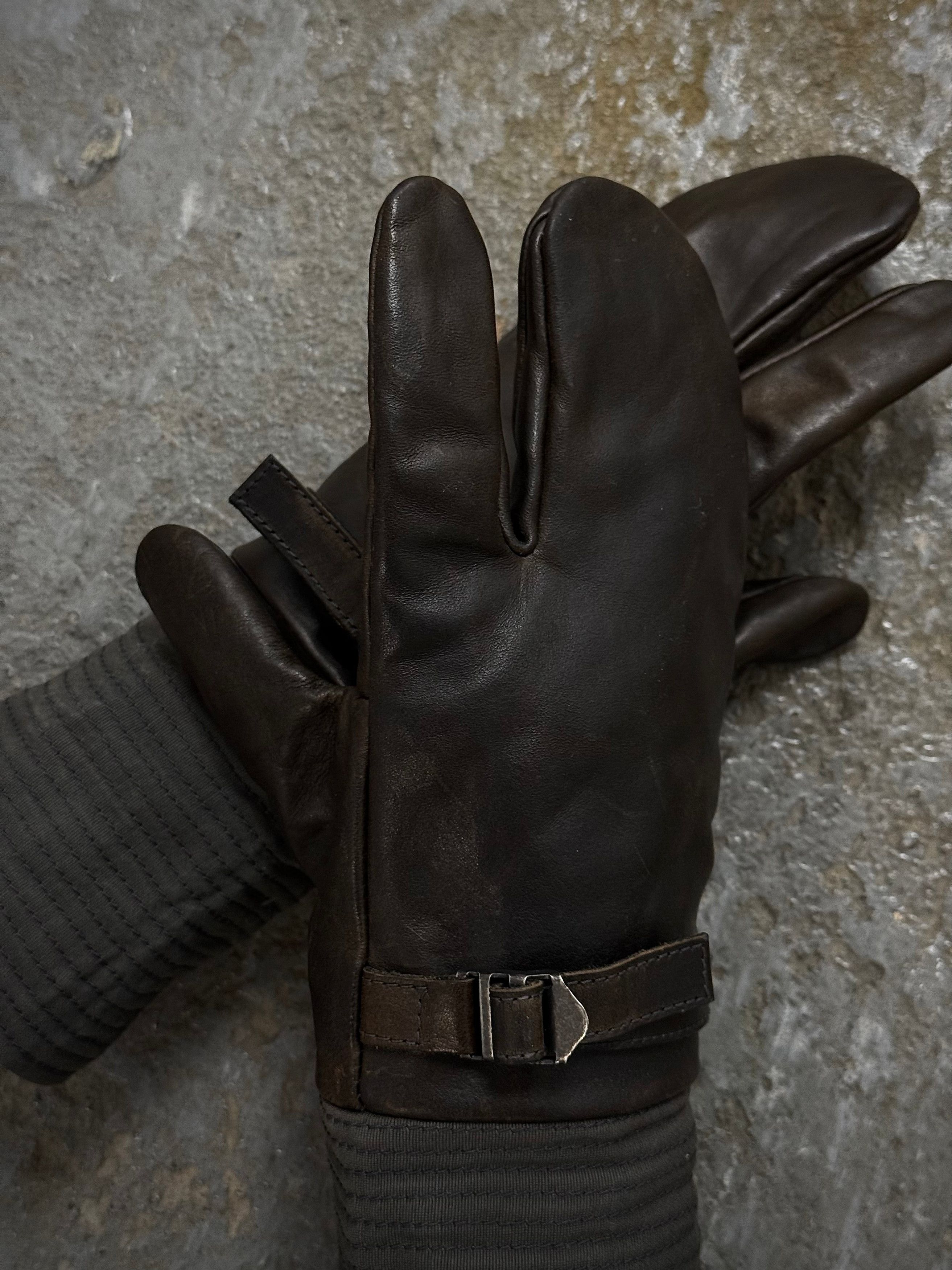 Deepti DEEPTI Collection Wired Trigger Horse Leather Gloves Size ONE SIZE - 2 Thumbnail
