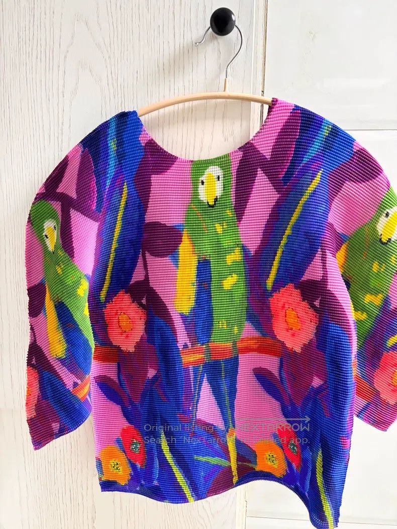 Issey Miyake Issey Miyake size:one size Rainforest Parrot Pattern Short Size XXS / US 00 / IT 34 - 2 Thumbnail