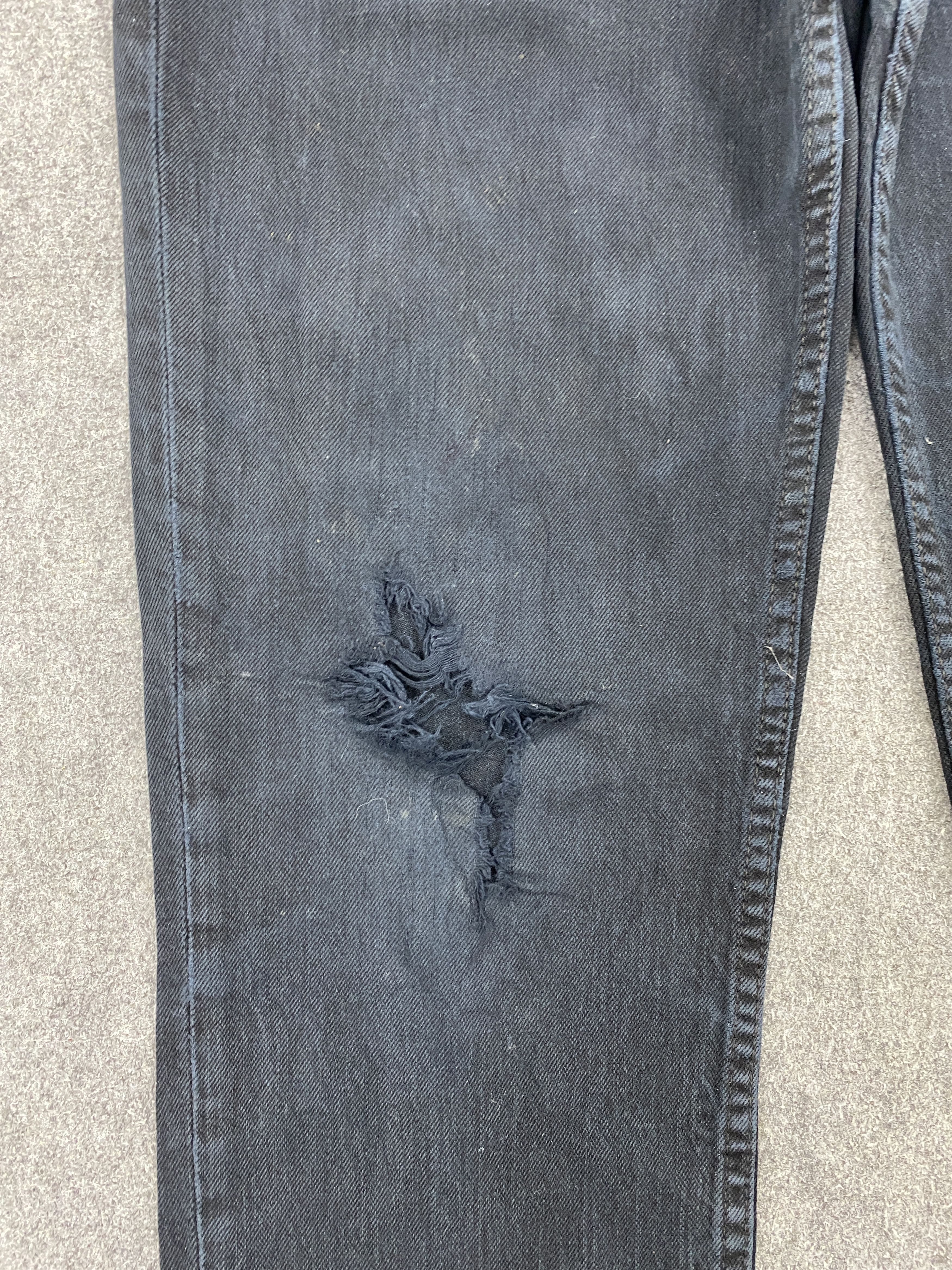 Levi's × Vintage Distressed Vintage Levis Faded Black Jeans Size US 33 - 11 Thumbnail