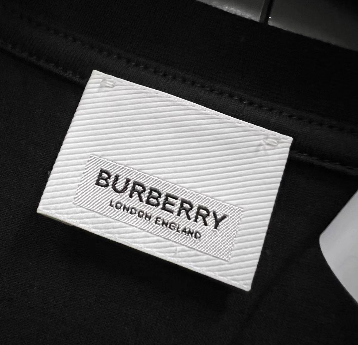Burberry Burberry Wheat Large Logo Short Sleeve T-shirt J41 Size US XXS / EU 40 - 4 Thumbnail