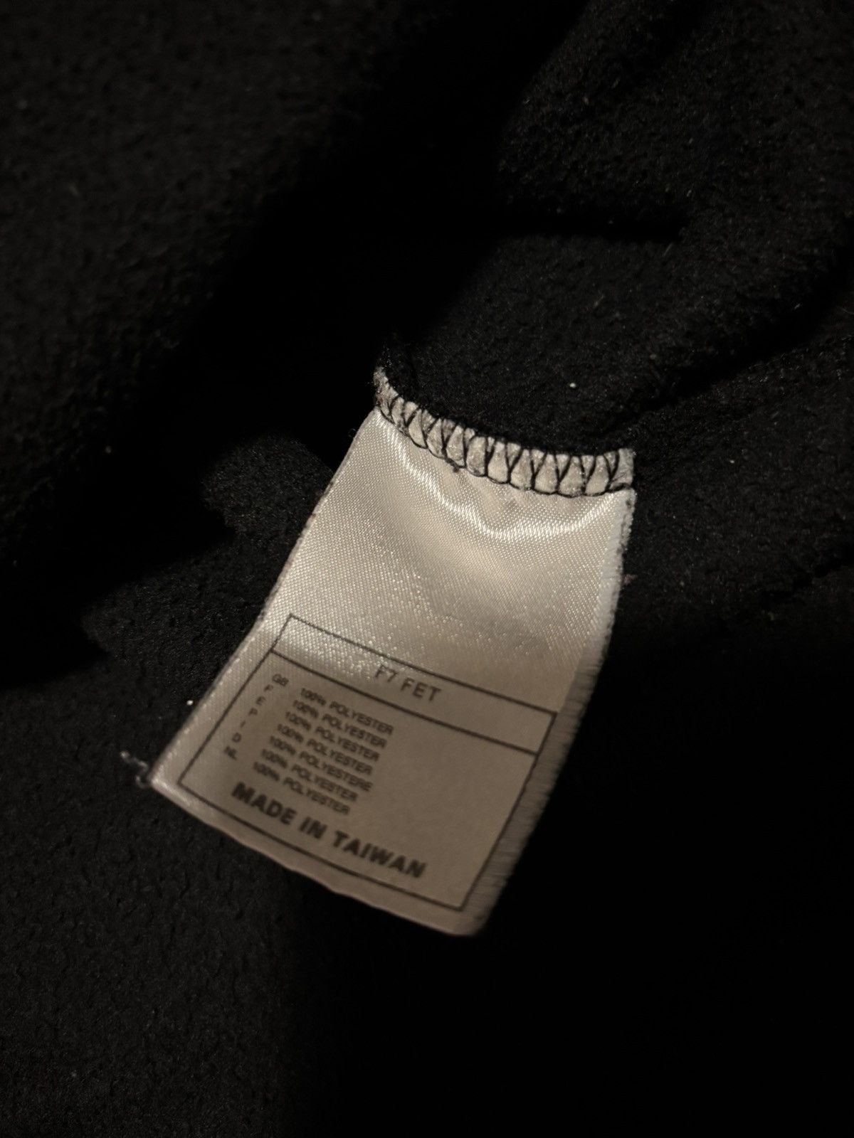 Nike Nike ACG Therma Fit Vintage 90's Black Fleece Jacket Zip Size US XL / EU 56 / 4 - 7 Thumbnail