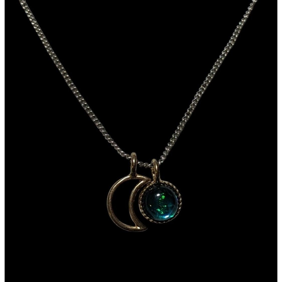 Other Minimalist Green Moon Charm Pendant Necklace Size ONE SIZE - 3 Thumbnail