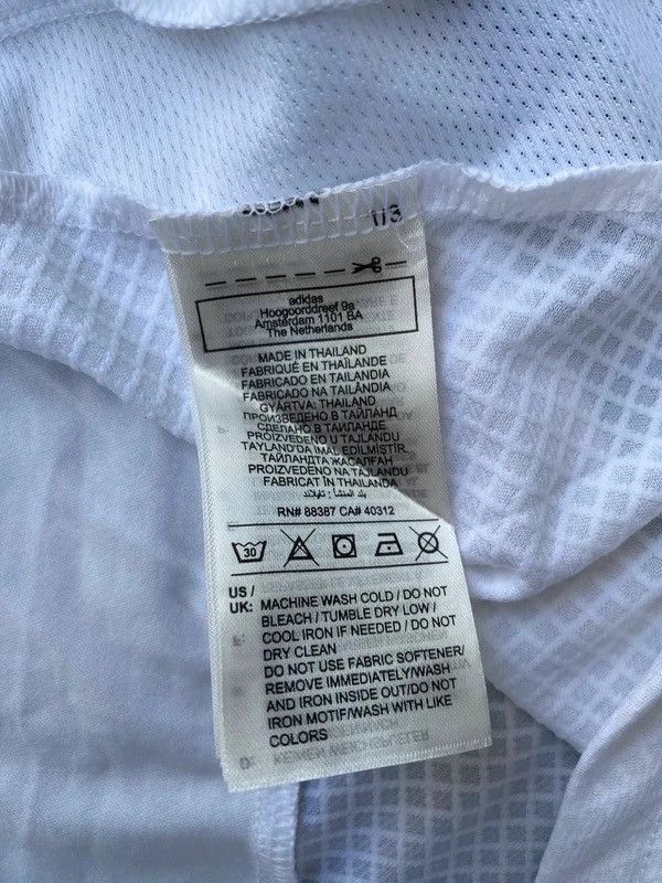 Adidas Adidas Real Madrid Modric T-shirt size L Size US L / EU 52-54 / 3 - 5 Thumbnail