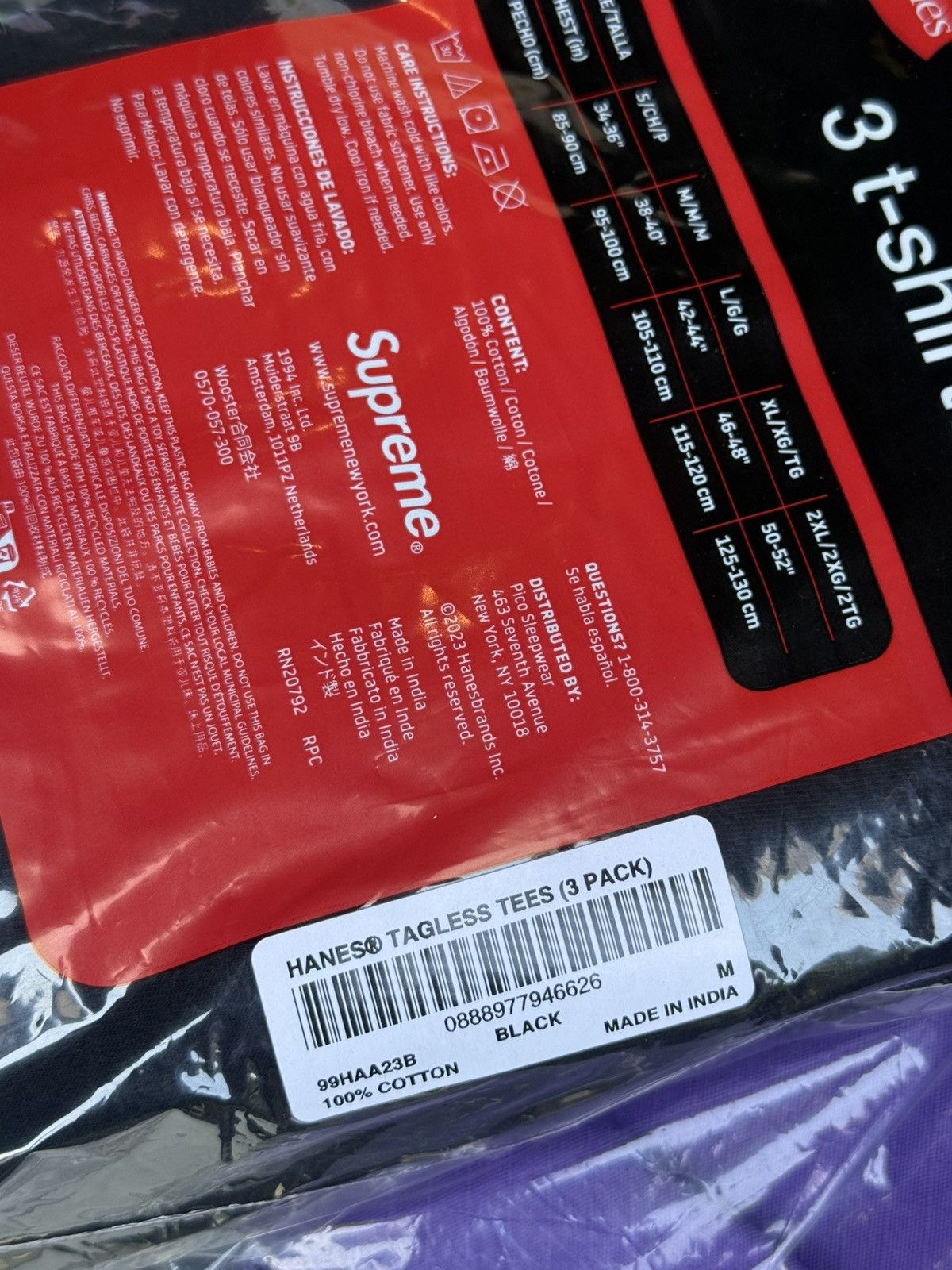 Supreme Supreme x Hanes Tagless Tees (3 Pack) Medium Size US M / EU 48-50 / 2 - 6 Thumbnail
