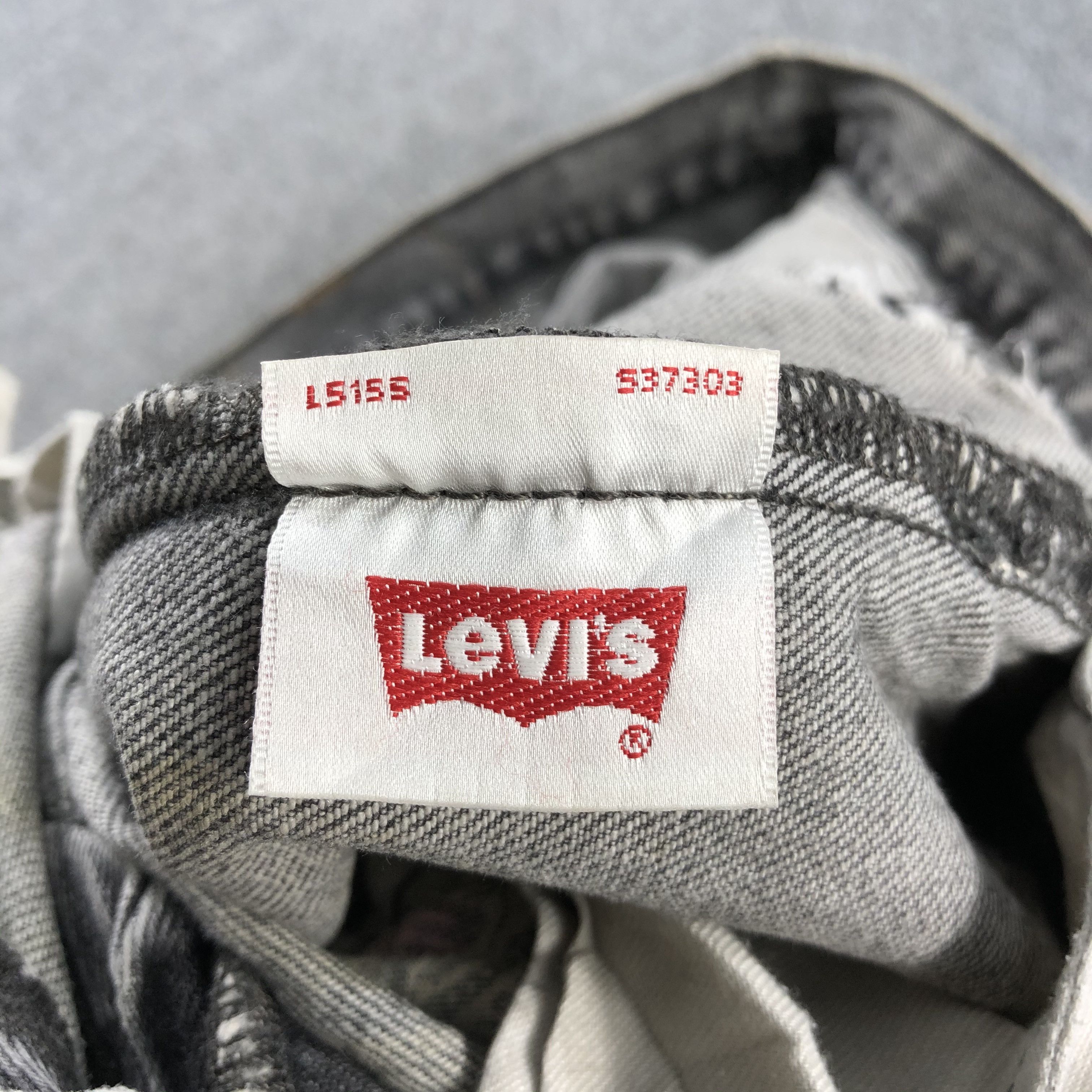 Levi's Vintage Levis 501 Jeans-J2618 Size US 37 - 12 Thumbnail