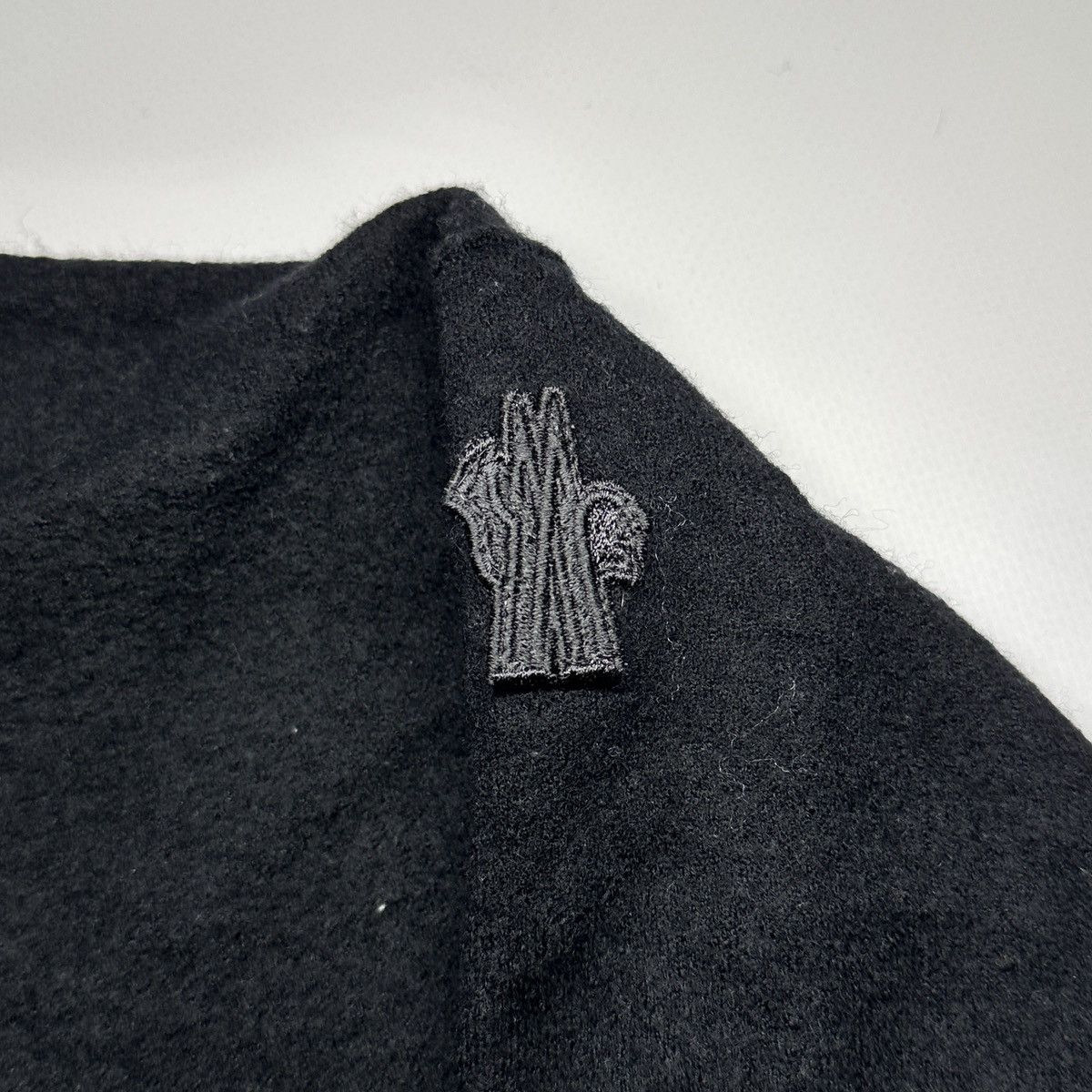 Moncler Moncler Turtleneck Sweater Drawstring Patch Size S Size S / US 4 / IT 40 - 6 Thumbnail