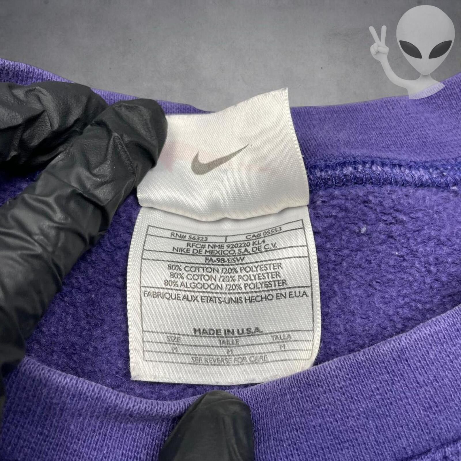 Nike Vintage Nike Mini Swoosh Crewneck Sweatshirt Purple M USA Size US M / EU 48-50 / 2 - 5 Thumbnail