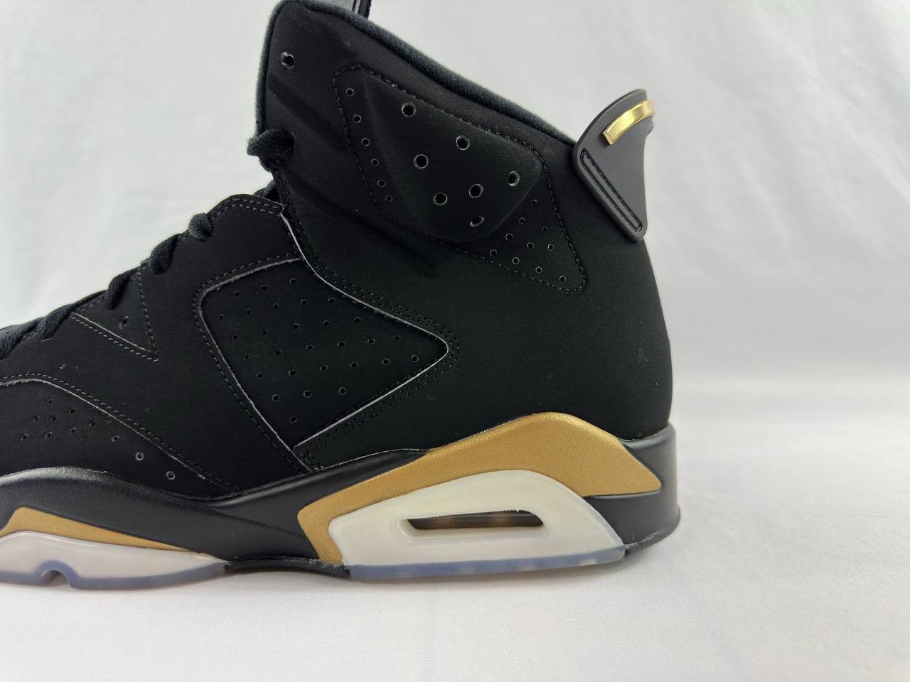 Nike Nike Air Jordan 6 Retro 'Defining Moments' 2020 CT4954-00 Size US 12 / EU 45 - 7 Thumbnail