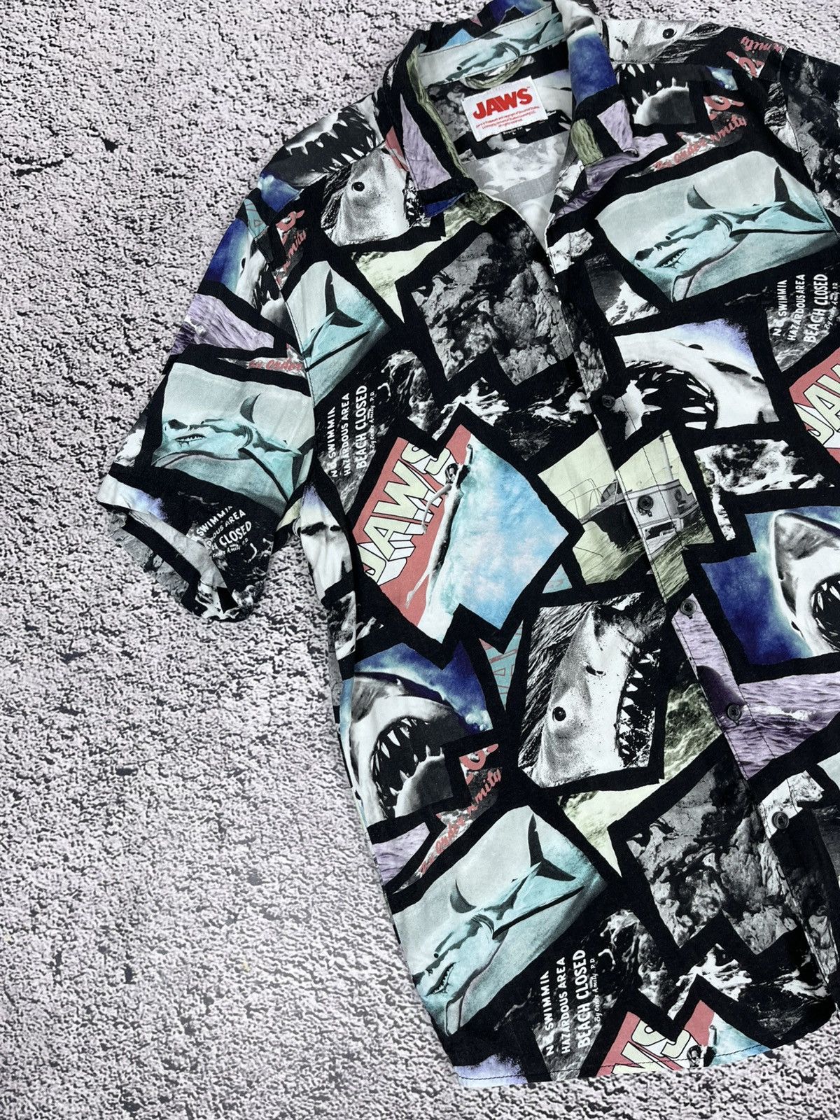 Japanese Brand JAWS Hawaiian Shirt Full Logo Y2K Movie Size US L / EU 52-54 / 3 - 3 Thumbnail