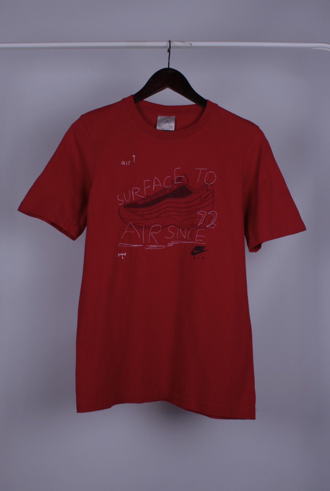 Nike × Vintage Vintage NIKE Air Max 95 Surface to Air Red T-Shirt Size US S / EU 44-46 / 1 - 2 Thumbnail