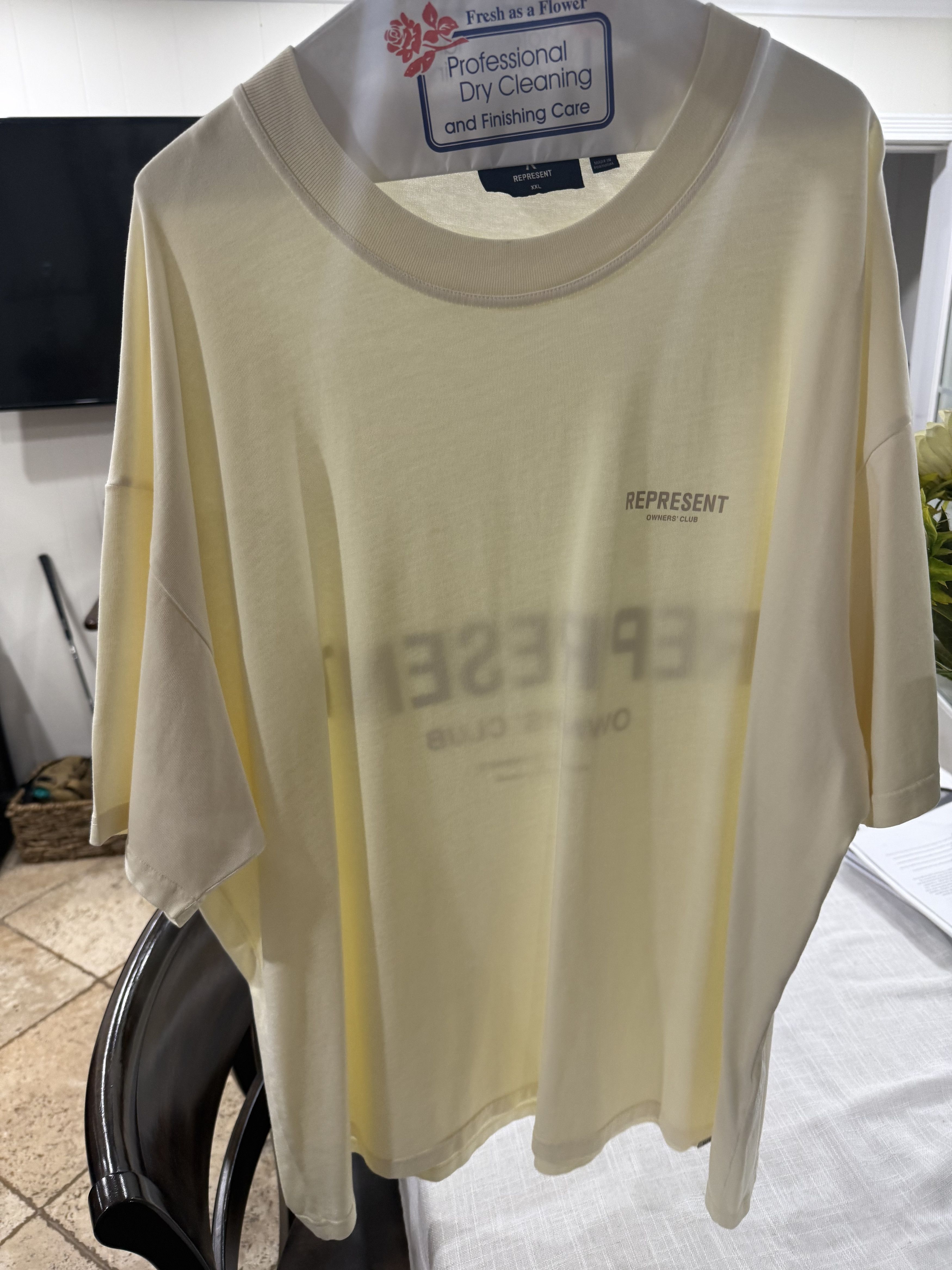 Represent Clo. REPRESENT Butter Cream XXL Owners club t-shirt Size US XXL / EU 58 / 5 - 1 Thumbnail