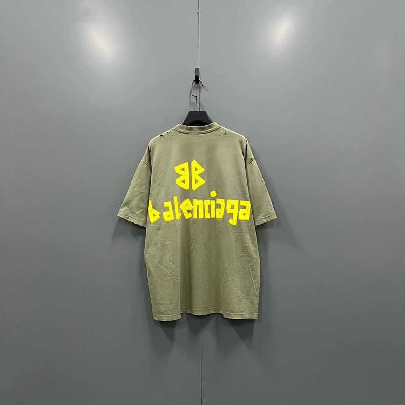 Balenciaga Balenciaga Washing and making old tape logo short sleeves Size US XL / EU 56 / 4 - 2 Thumbnail
