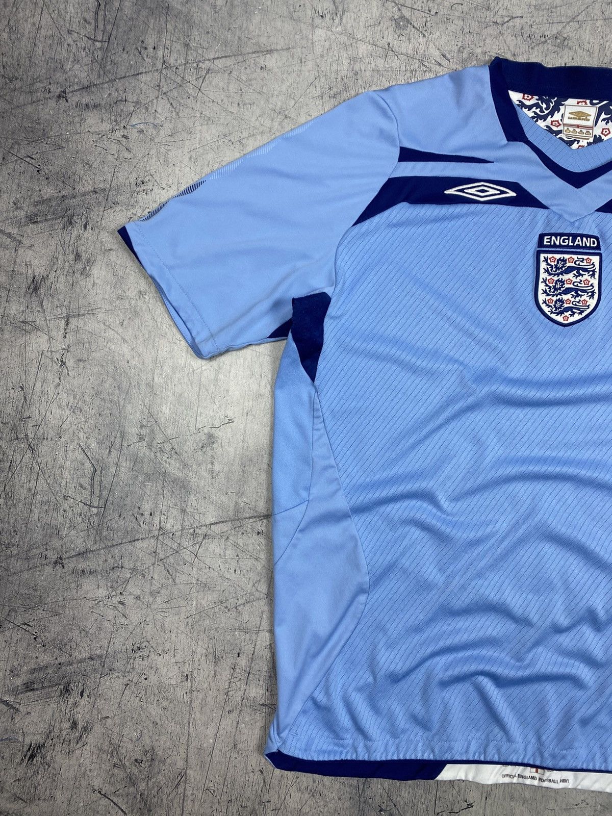 Umbro England 2008–10 Goalkeeper Umbro Jersey – Size XL Size US XL / EU 56 / 4 - 3 Thumbnail