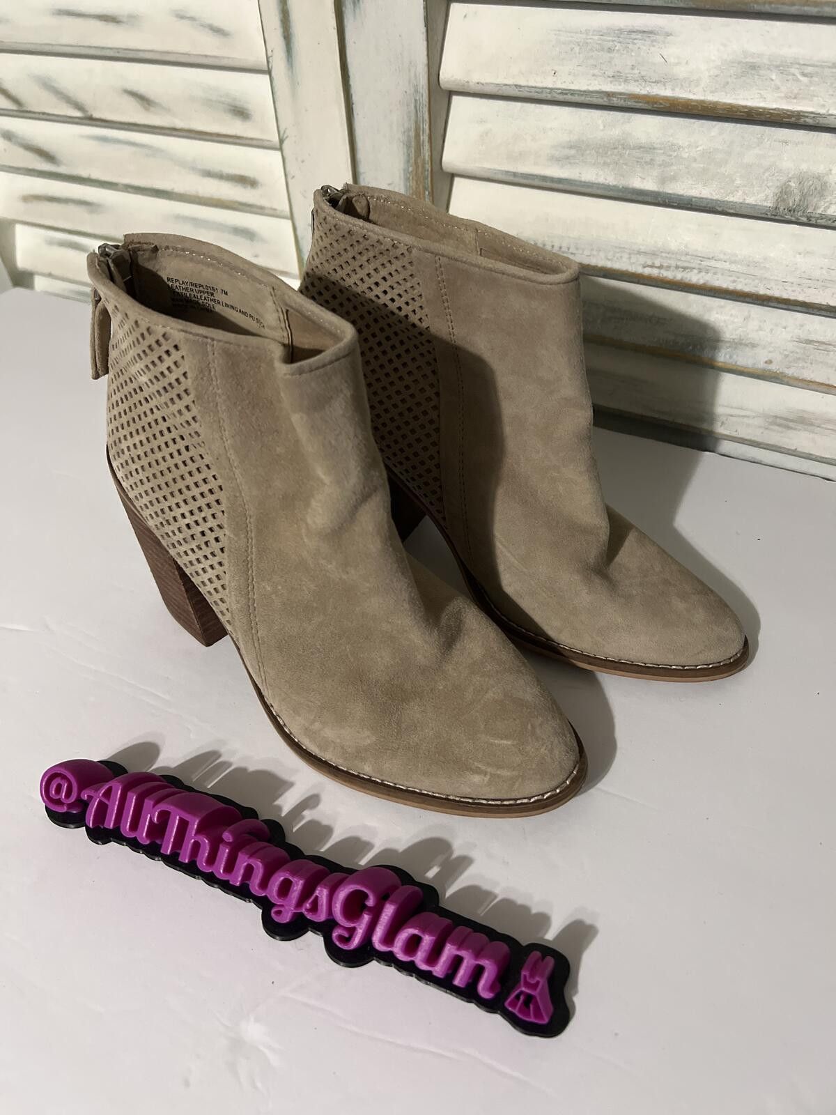 Steve Madden Steve Madden Beige Suede Ankle Boots Back Block Heel 7 Size US 7 / IT 37 - 2 Thumbnail
