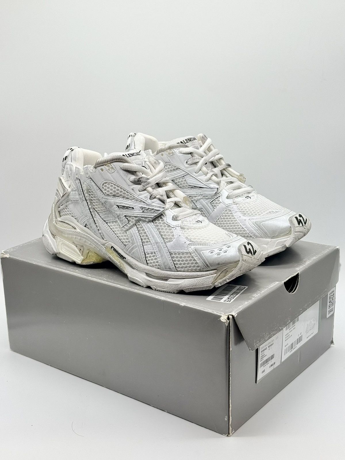 Balenciaga BRAND NEW Size 9 - Balenciaga Runner Sneaker White Size US 9 / EU 42 - 1 Thumbnail