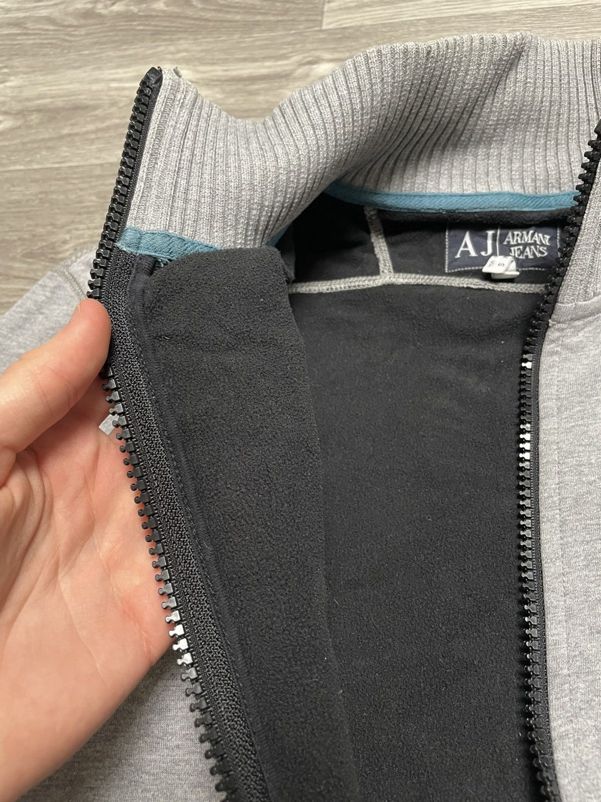 Armani ARMANI JEANS FULL ZIP UP SWEATSHIRT WITH AJ LOGO IN GREY Size US S / EU 44-46 / 1 - 12 Thumbnail