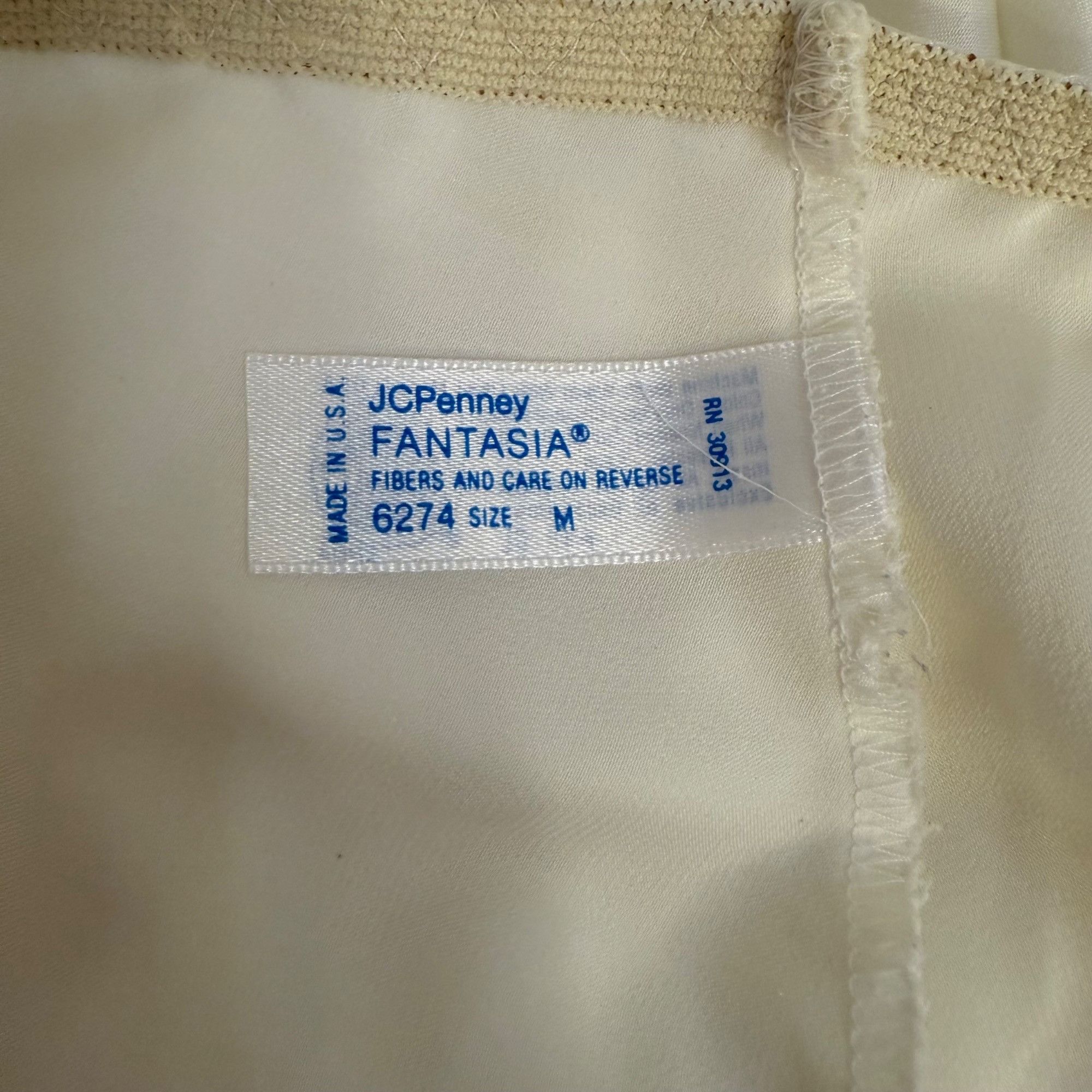 JCPenney Vintage JCPenney Fantasia Cream Ivory Lace Camisole & Shorts Size ONE SIZE - 8 Thumbnail