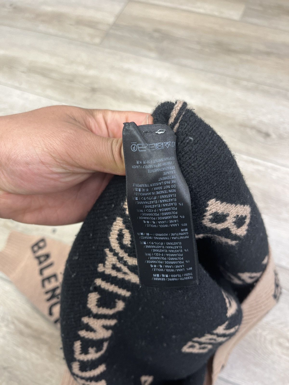 Balenciaga Balenciaga all over print sweater Size US XS / EU 42 / 0 - 7 Thumbnail