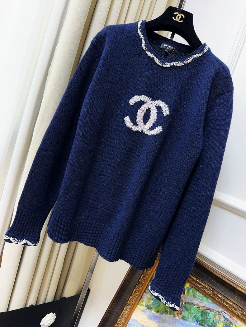 Chanel Chanel 21p dark blue lace double C round-neck knitted swea Size S / US 4 / IT 40 - 1 Thumbnail