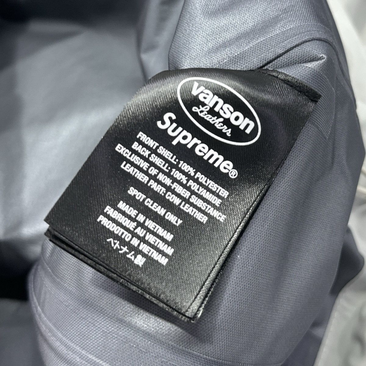 Supreme × Vanson Leathers Supreme Vanson Leathers GORE-TEX Shell Jacket White Size US M / EU 48-50 / 2 - 5 Thumbnail