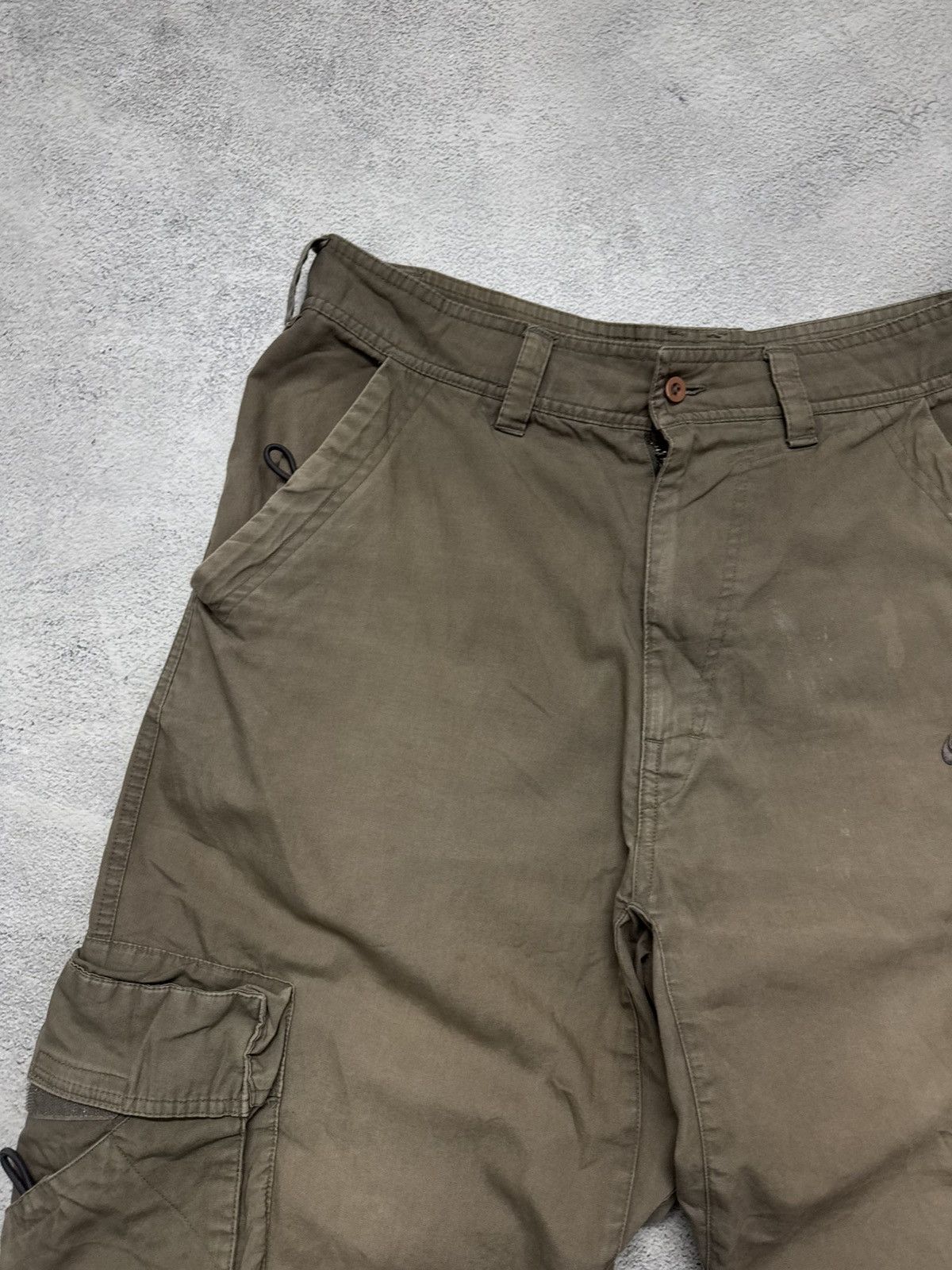 Nike Vintage Y2k Nike Swoosh Cargo Shorts Size US 32 / EU 48 - 7 Thumbnail