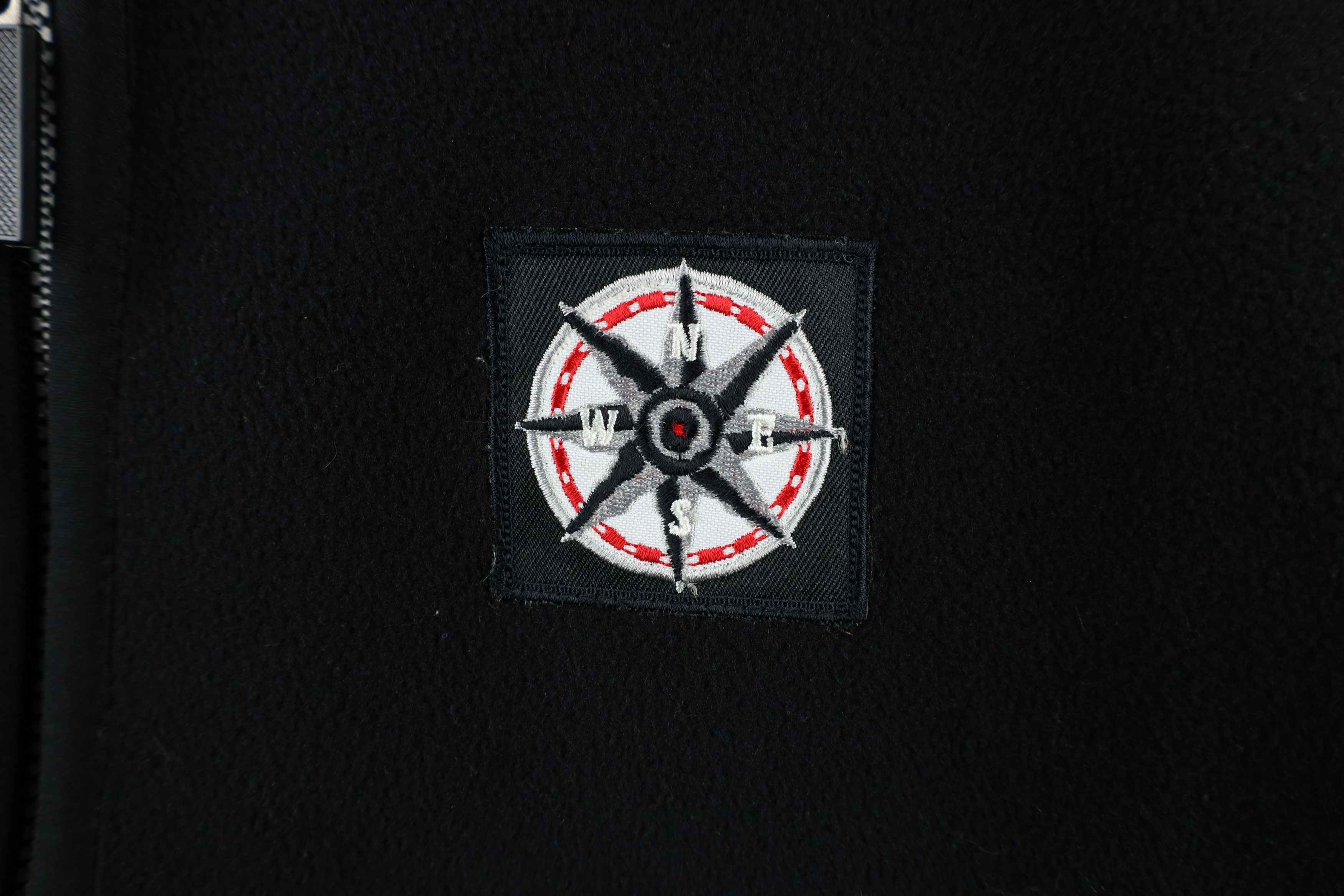 Marlboro × Vintage Vintage 90s Marlboro Full Zip Fleece Vest Jacket Black Size US L / EU 52-54 / 3 - 4 Thumbnail
