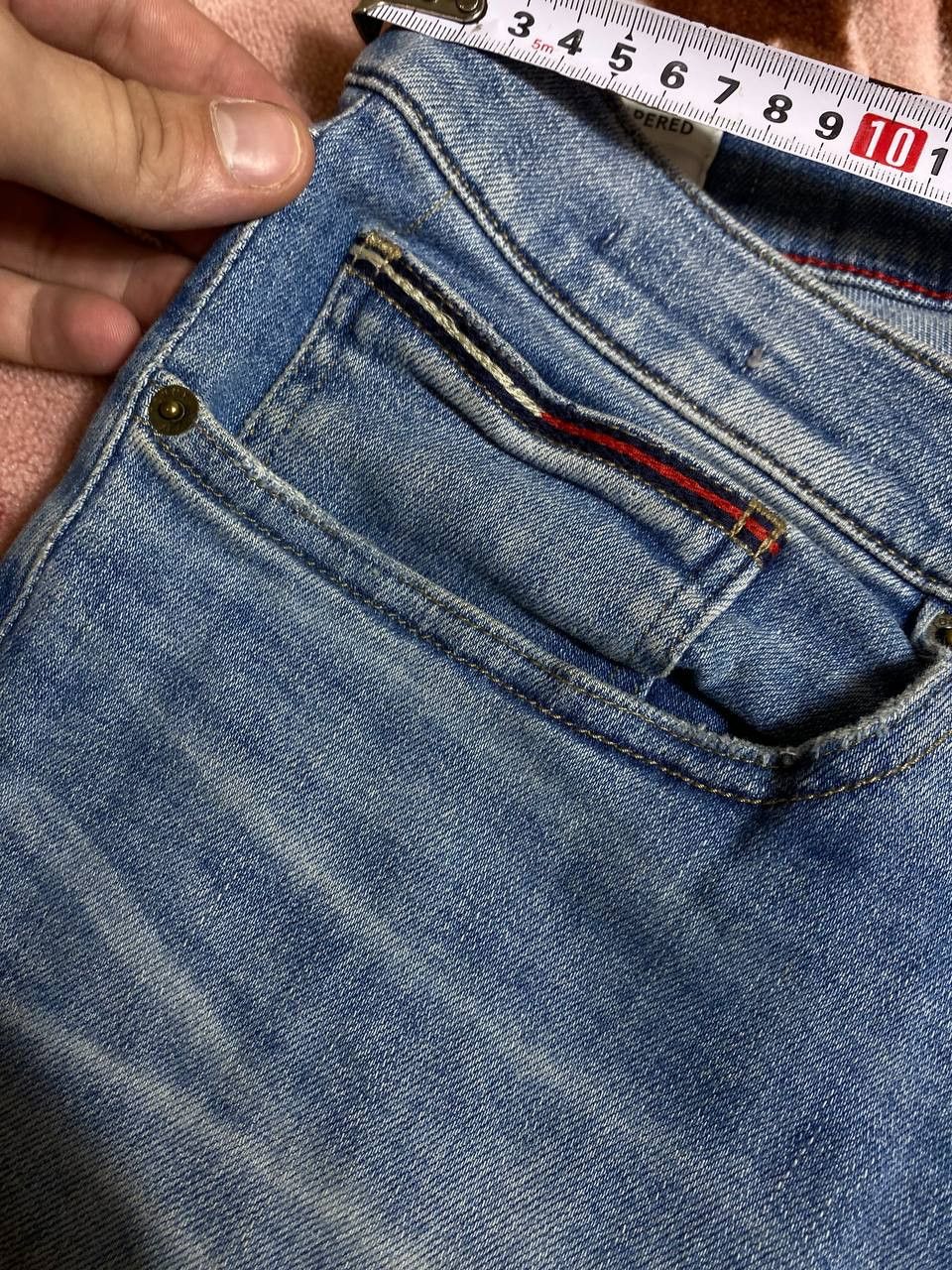 Tommy Hilfiger 2000s vintage rare baggy wide leg faded stonewash jeans Size US 33 - 15 Thumbnail