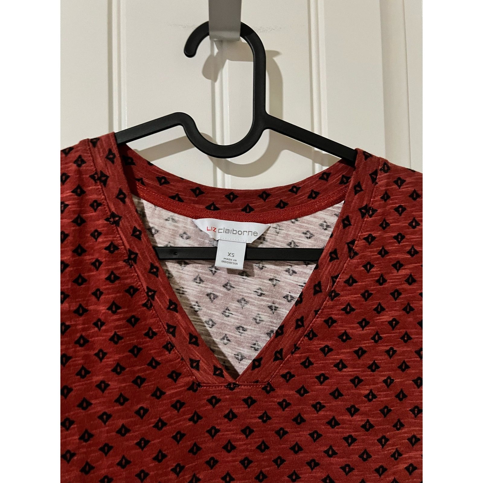Liz Claiborne V-Neck Tee XS Brick Rust Top Blouse Short Sleeve Button Size XS / US 0-2 / IT 36-38 - 6 Thumbnail