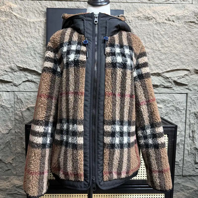 Burberry Burberry Winter Khaki Wool Women's Coat Size M / US 6-8 / IT 42-44 - 1 Thumbnail