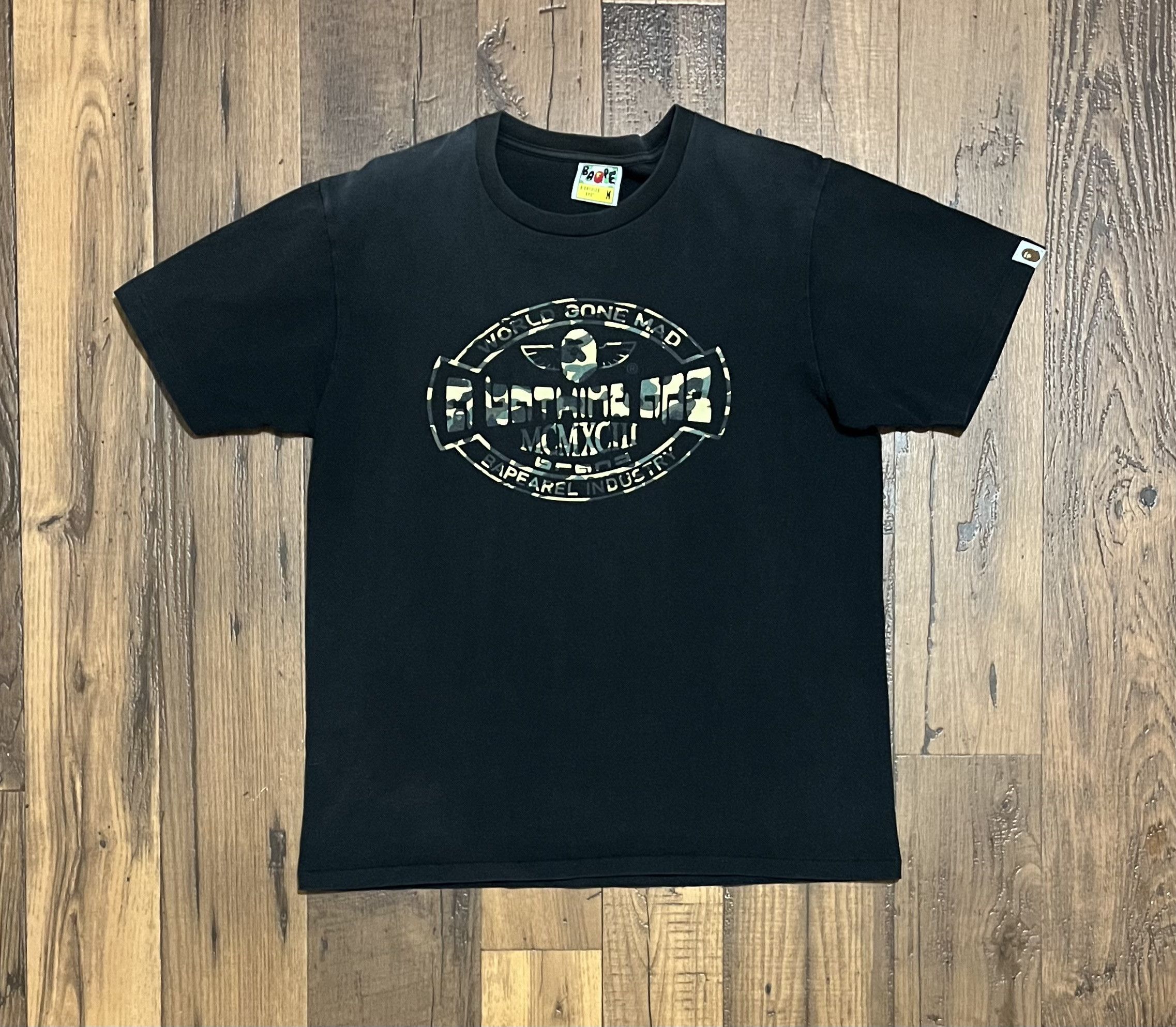 Bape Bape camo logo tee shirt Size US M / EU 48-50 / 2 - 1 Thumbnail