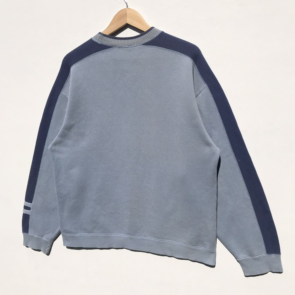 Quiksilver Vintage Quiksilver Sweatshirt Small Logo Quiksilver Surf Size US S / EU 44-46 / 1 - 4 Thumbnail