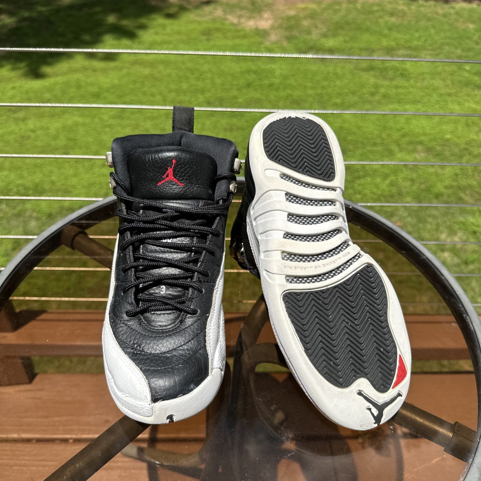 Jordan Brand Nike Air Jordan 12 Retro Playoffs 153265-006 GS Sz 6y Size US 6 / EU 39 - 1 Thumbnail