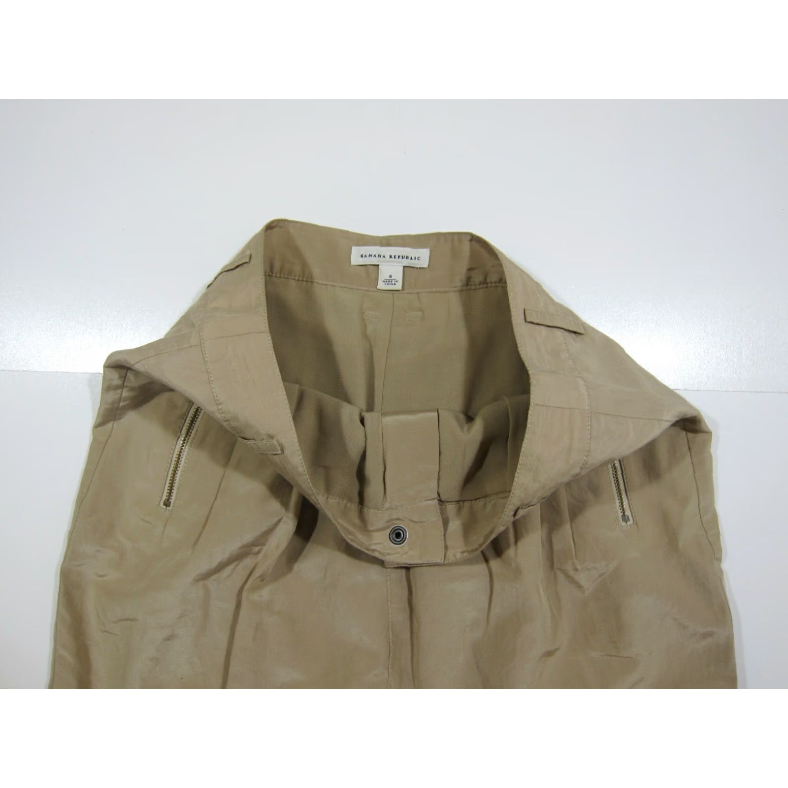 Banana Republic Banana Republic Brown Beige Silk Satin Zip Pocket Pencil Skirt Women Size 4/S Size 27" / US 4 / IT 40 - 4 Thumbnail