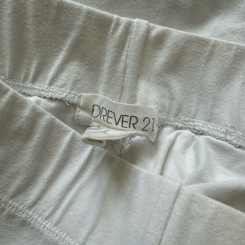 Forever 21 Forever 21 SZ S white leggings Size 27" / US 4 / IT 40 - 3 Thumbnail