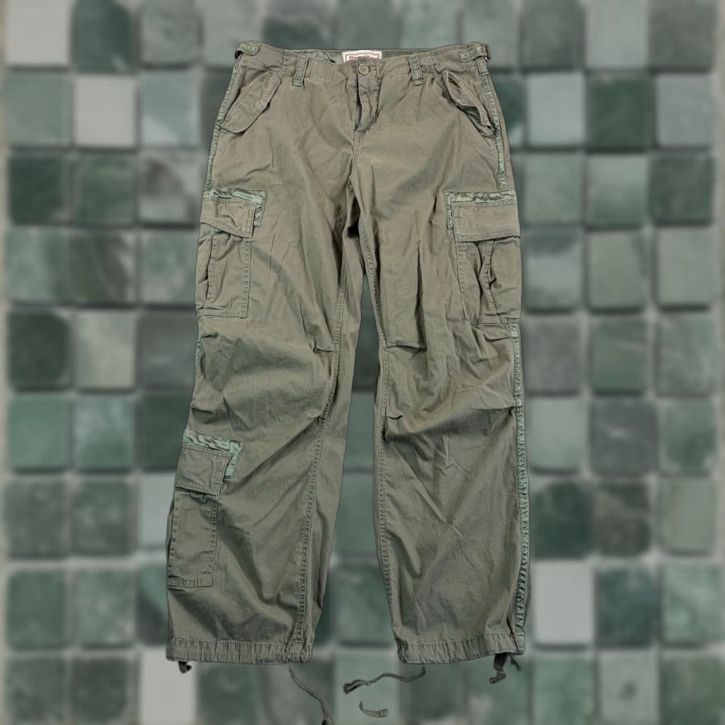 Abercrombie & Fitch VINTAGE Abercrombie & Fitch Baggy Cargo Paratrooper Pants Women M Green 90s Casual Mens Women Girls? Size 32" / US 10 / IT 46 - 1 Thumbnail