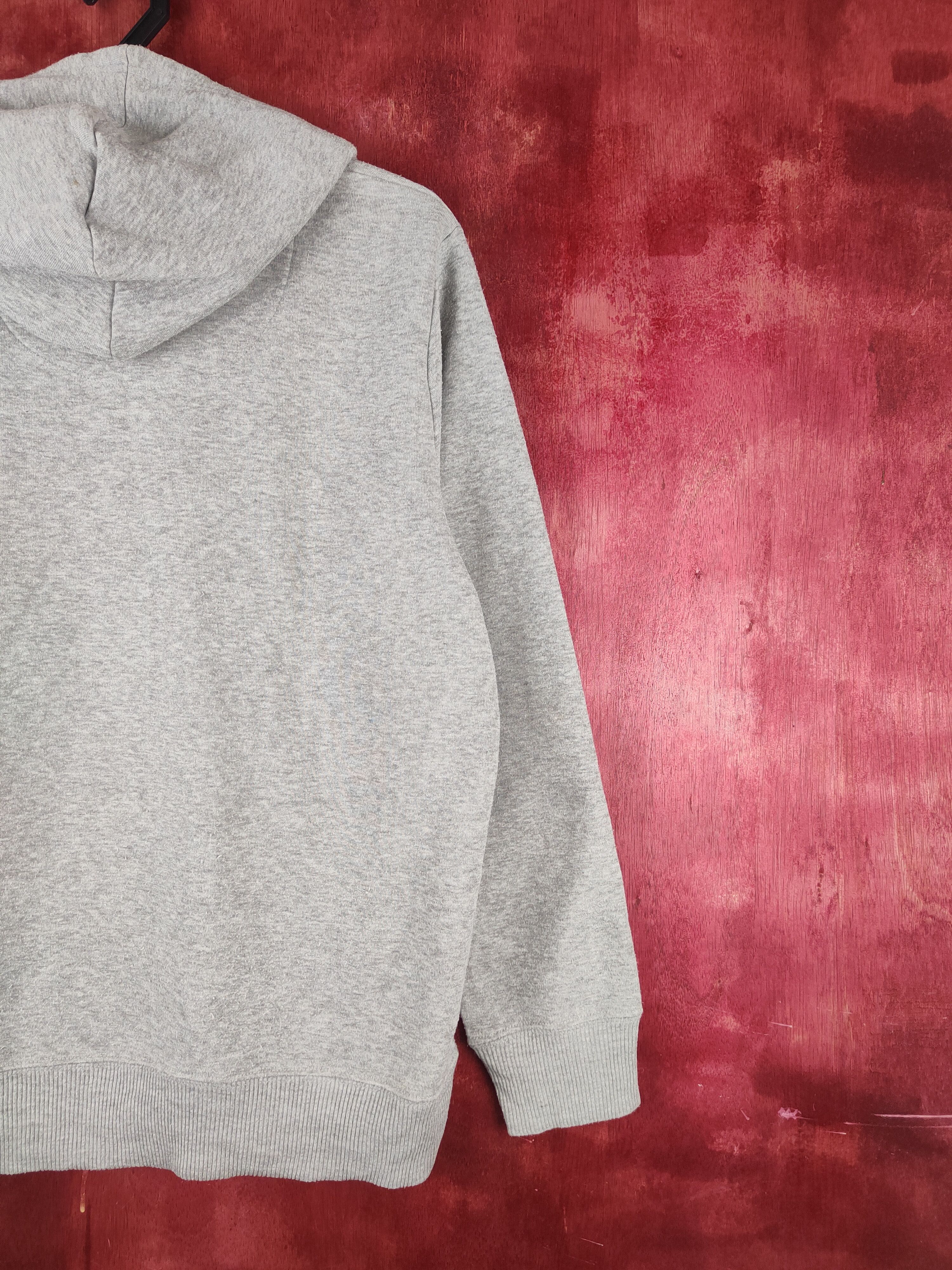 Disney Disney Gray Mickey Mouse Hoodie Sweatshirts #S1557 Size L / US 10 / IT 46 - 10 Thumbnail